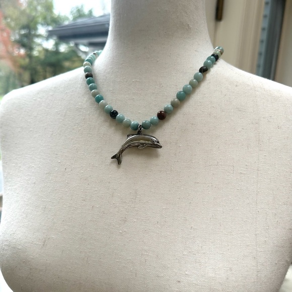 BEADED Dolphin 🐬 Necklace, NWT  blue beads, Silver (Plate?) Hollow Dolphin HH - Picture 8 of 8
